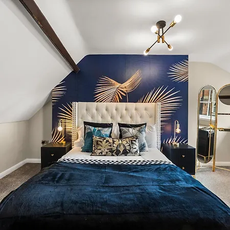The Beautiful Grape Lane Duplex - Harbour Views Апартаменты *