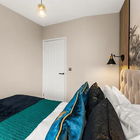 The Beautiful Grape Lane Duplex - Harbour Views Уитби