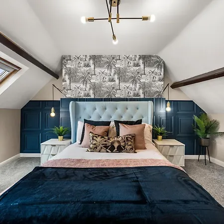 The Beautiful Grape Lane Duplex - Harbour Views Apartment *