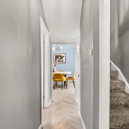 The Beautiful Grape Lane Duplex - Harbour Views *
