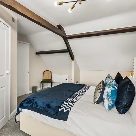 The Beautiful Grape Lane Duplex - Harbour Views * Whitby